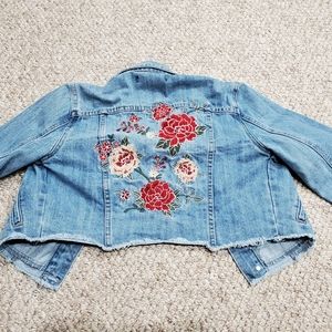 Forever 21 cropped Jean jacket with rose embroidery size small